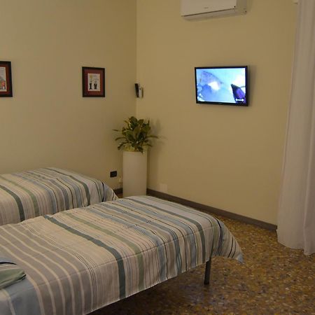 Bed And Breakfast Bissolati Brescia Luaran gambar