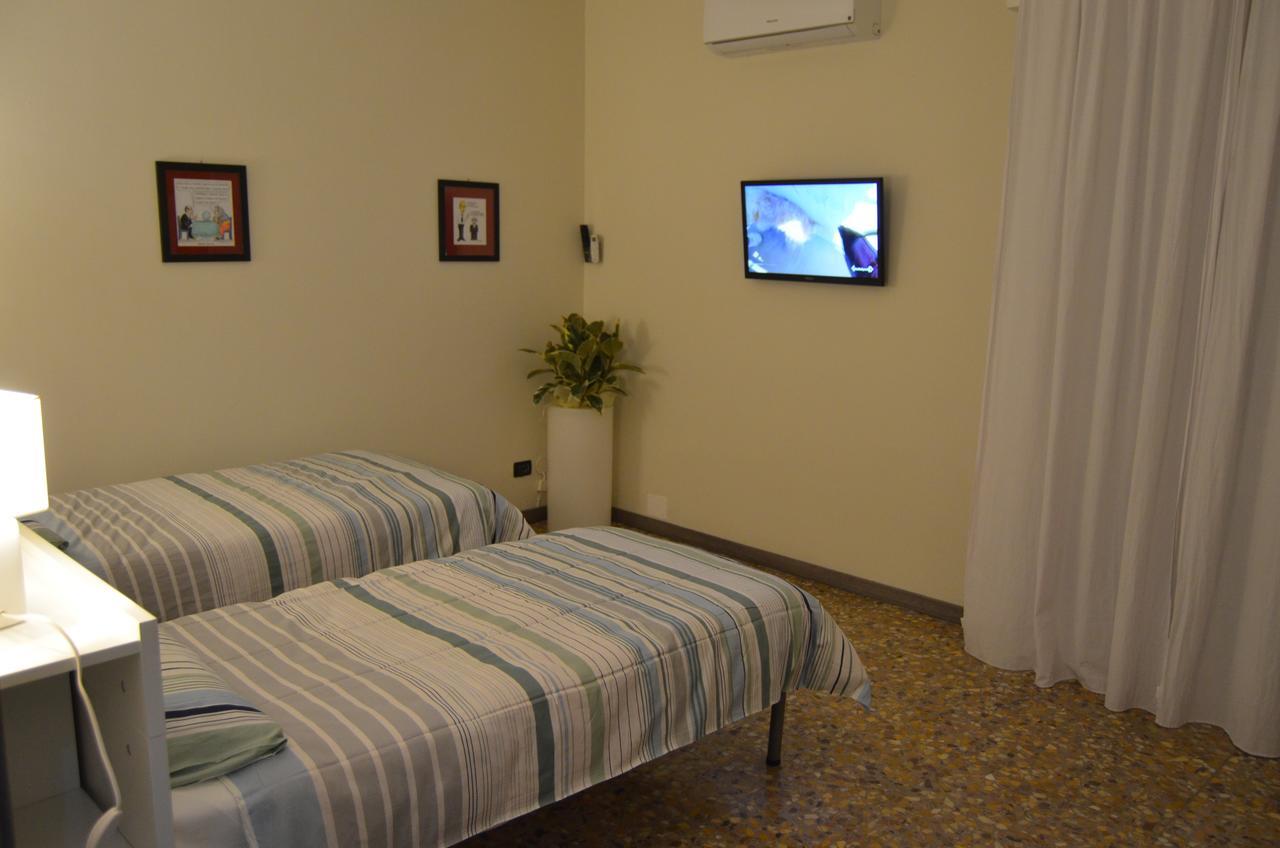 Bed And Breakfast Bissolati Brescia Luaran gambar